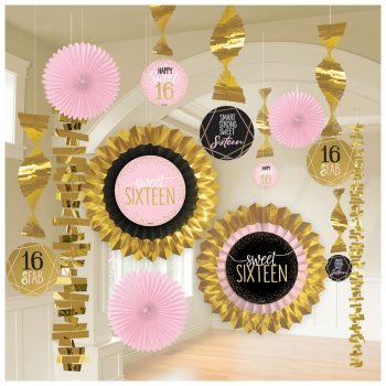 Sweet sixteen decorations in pink and gold.