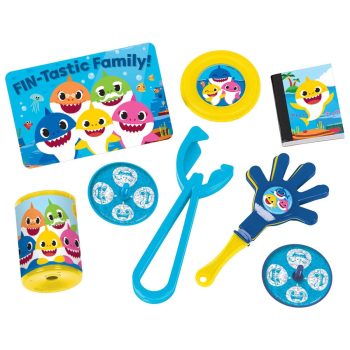 Kids' fishing game with colorful Baby Shark characters and fishing tools.