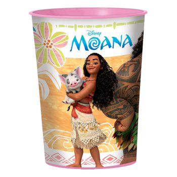 Moana holding Pua on a colorful cup.