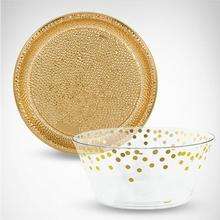 Exquisite catering presentation featuring a diverse selection of serveware, perfect for elevating your special events. Explore our stylish and functional serveware options designed to enhance your culinary experience.
